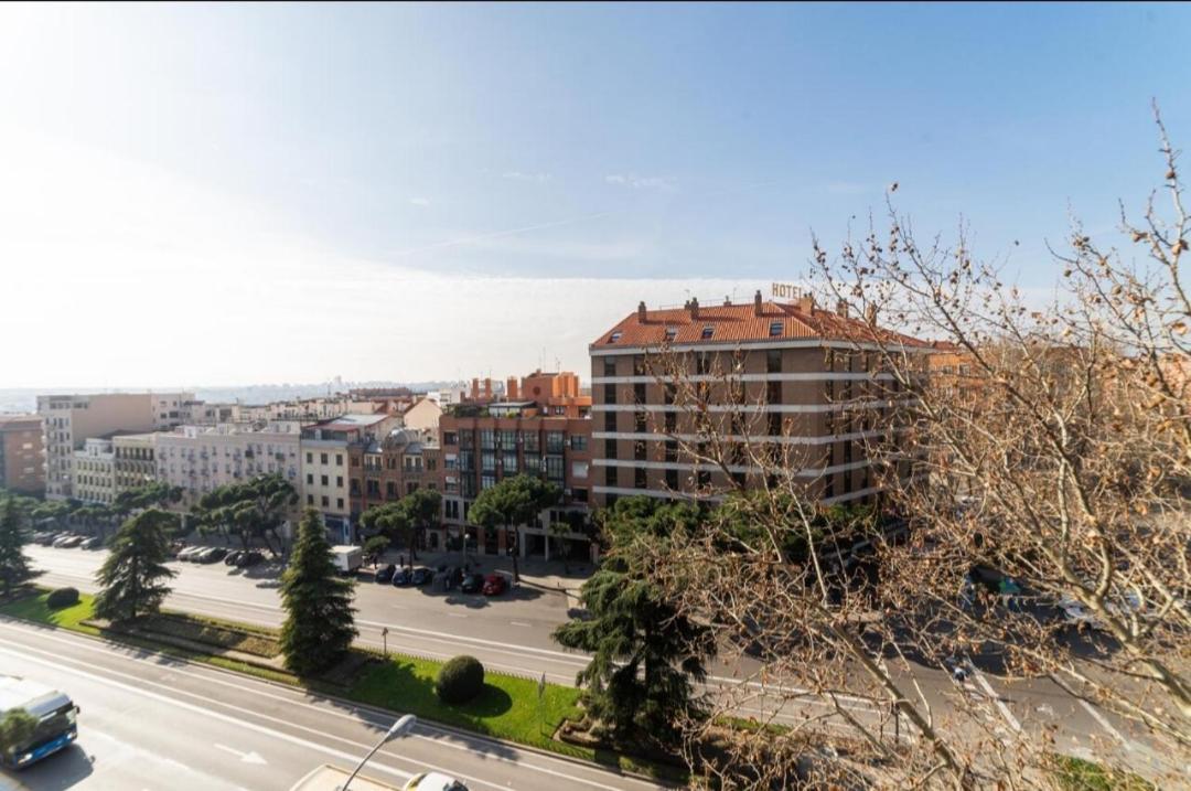 Apartament Glorieta Puerta De Toledo Daire Madrid Dış mekan fotoğraf